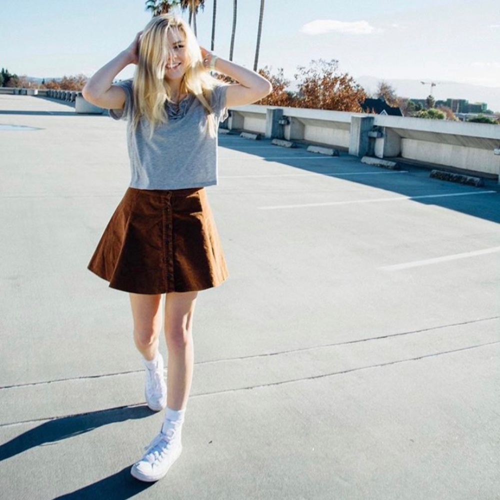 Brandy Melville brown skirt